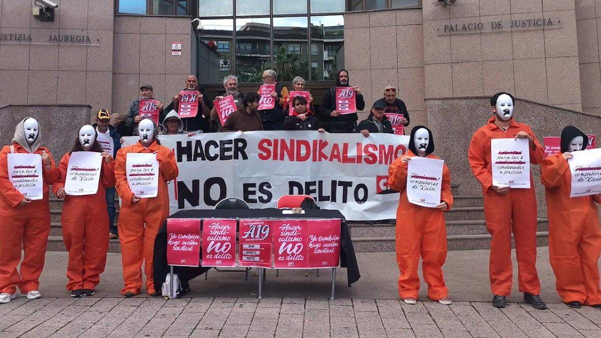 El Constitucional inadmite el recurso de ‘Las seis de La Suiza’ y les aboca a su ingreso en prisión